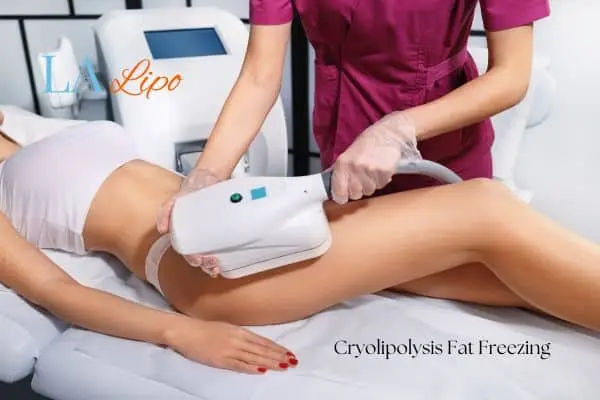 Woman receiving coolsculpting Ross-on-Wye treatment on her thighs